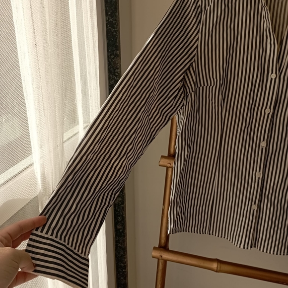 H&M Premium Shirt - Picture 8 of 10